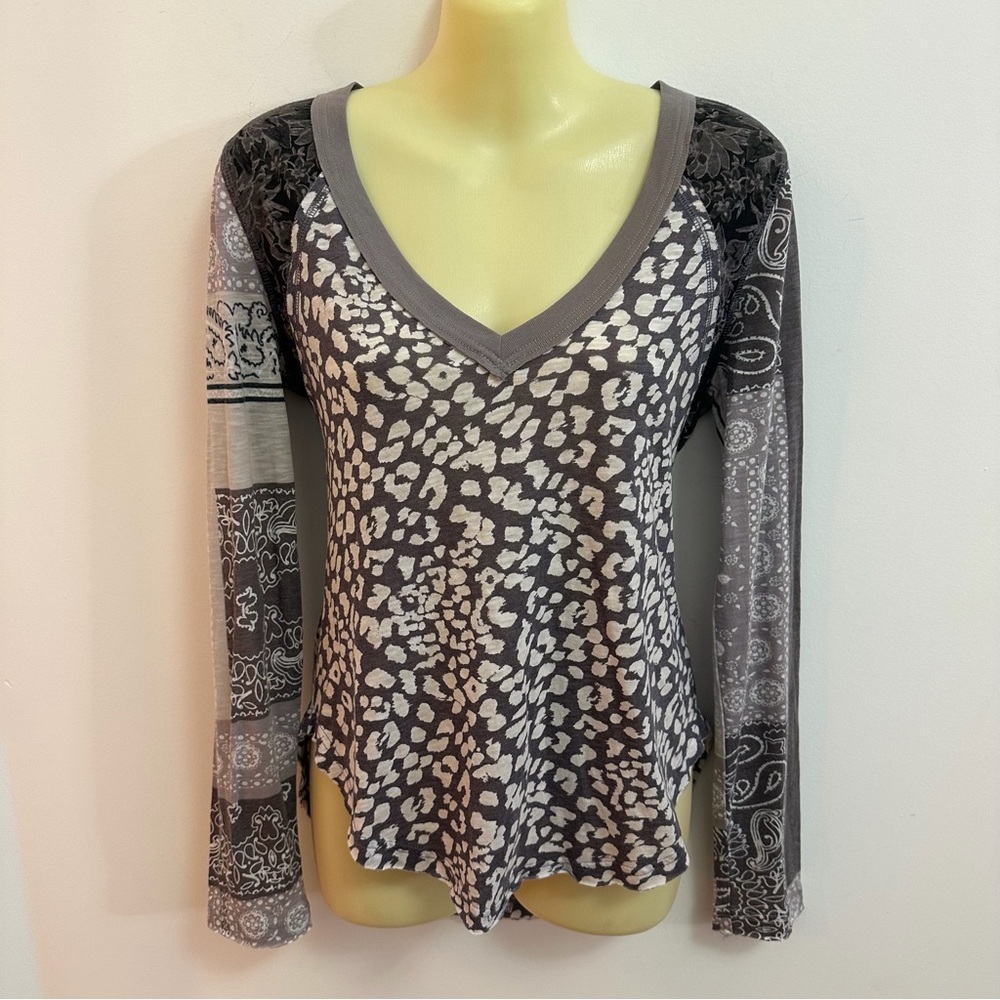 We The Free Gray and Black Leopard Long Sleeve Top